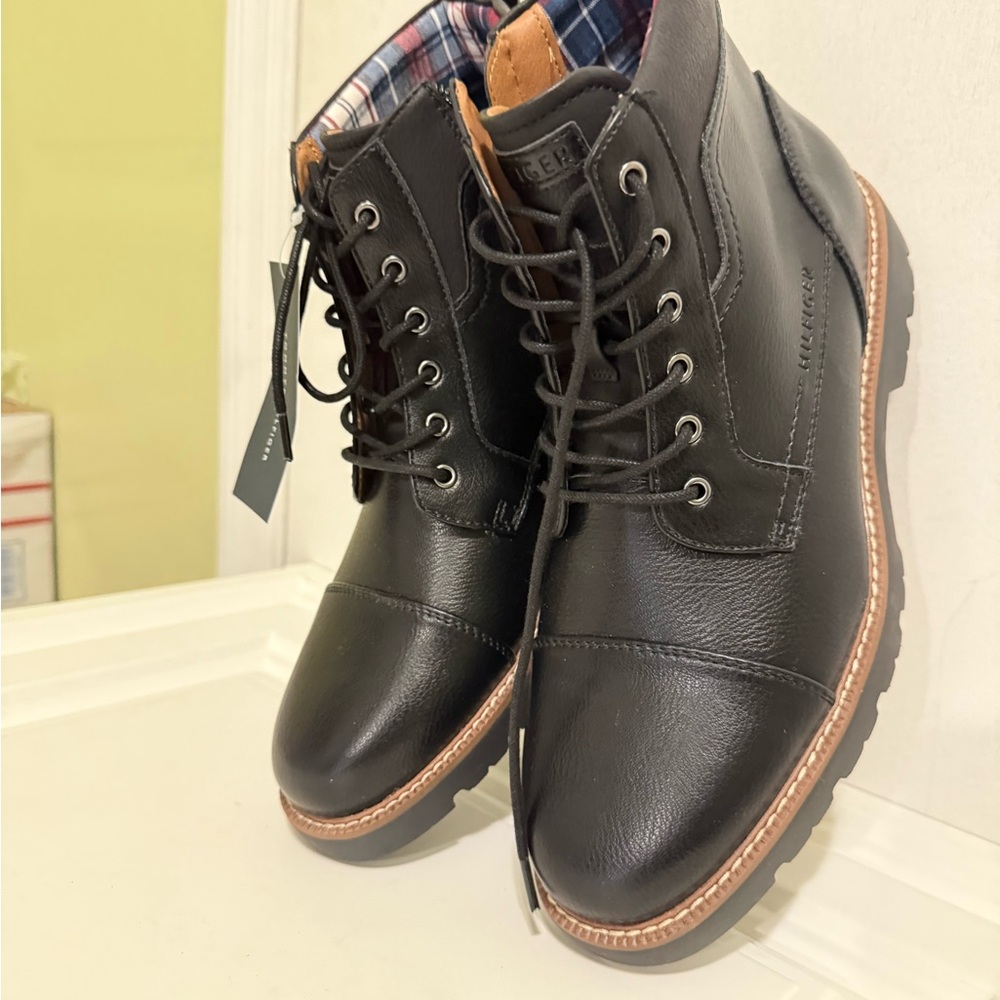 Tommy Hilfiger Men's Tarlin Fashion Boot new size 10.5 men H20N17 - Picture 2 of 15